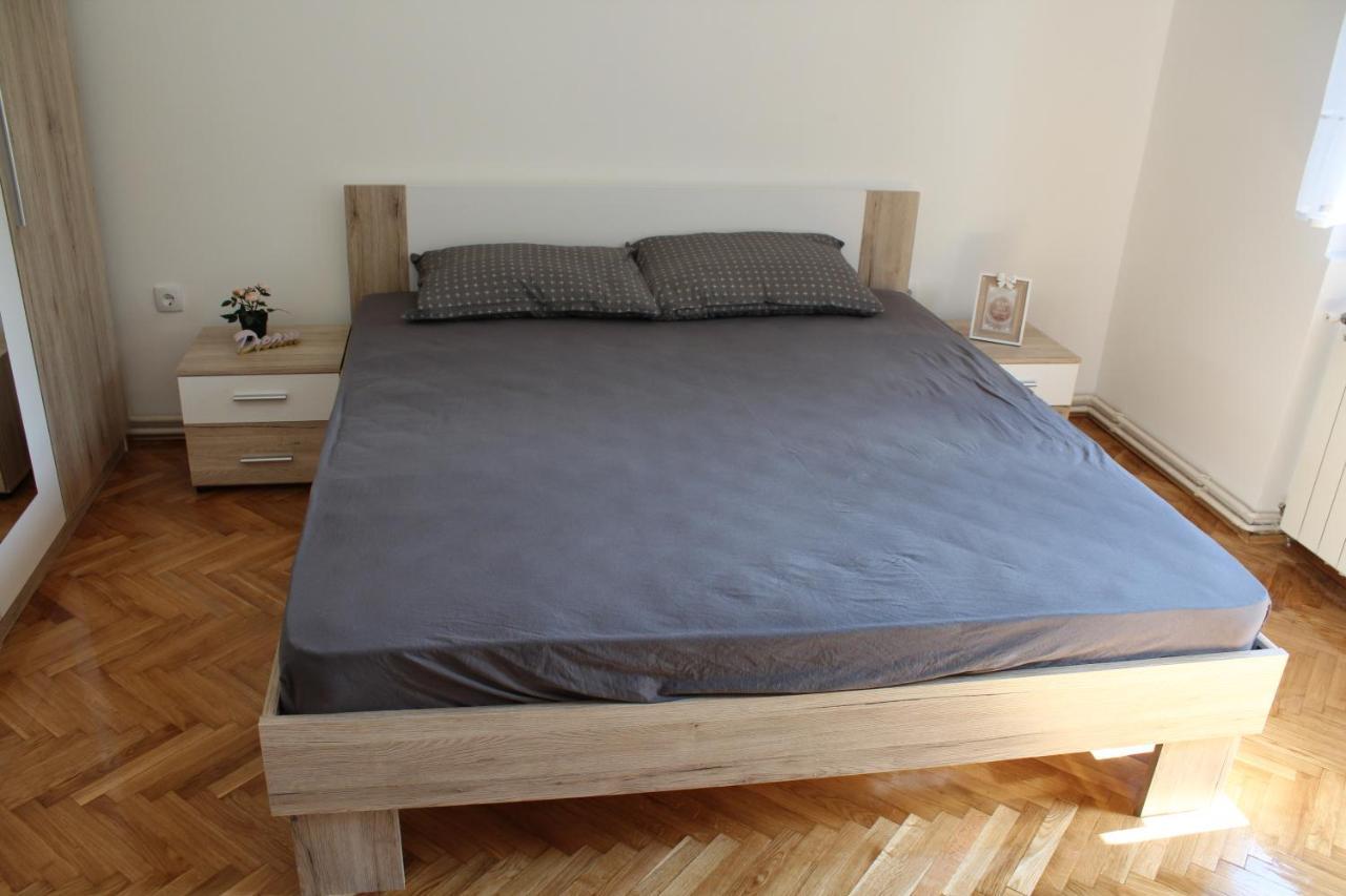 M Apartment Vrsac Zewnętrze zdjęcie
